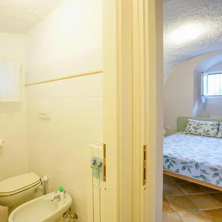 1 Bedroom In Apartment Costarainera