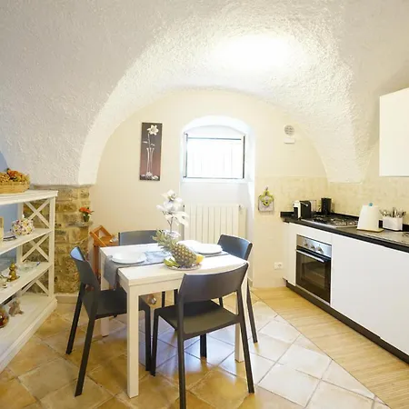 1 Bedroom In Apartment Costarainera