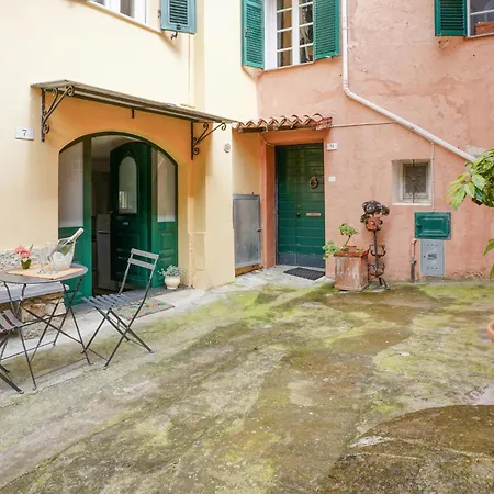1 Bedroom In *